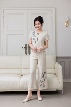 QUẦN ỐNG RỘNG THÊU HỌA TIẾT NHO