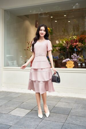 ĐẦM CỔ TRÒN XÒE TẦNG