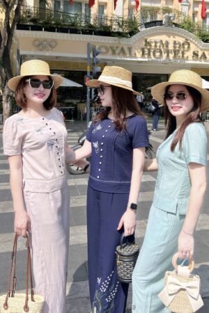 ÁO NÚT THÊU HOẠT TIẾT CHUỒN CHUỒN