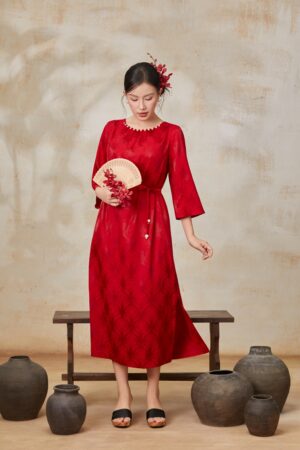 ĐẦM ĐỎ LỤA SUÔN DÂY EO