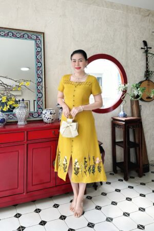 ĐẦM LINEN CỔ VUÔNG THÊU HOA