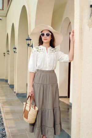 ÁO TƠ CỔ TRỤ THÊU HOA